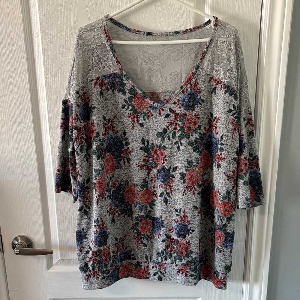 Torrid Gray Floral Lace Blouse